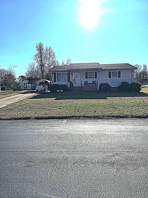 416 Pisgah Lane, Inman, SC 29349