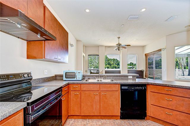 4505 BLOOMSBURY COURT, Tampa, FL 33624