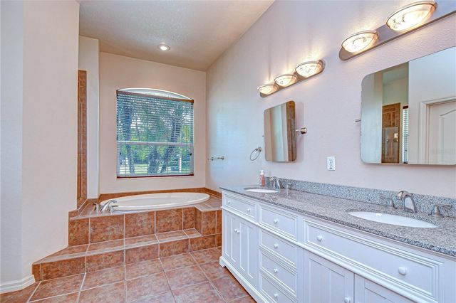 4505 BLOOMSBURY COURT, Tampa, FL 33624