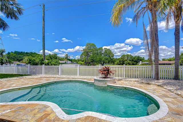 4505 BLOOMSBURY COURT, Tampa, FL 33624