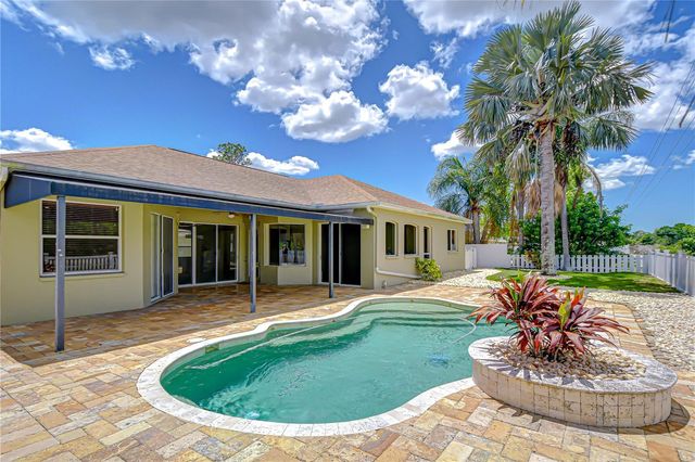 4505 BLOOMSBURY COURT, Tampa, FL 33624