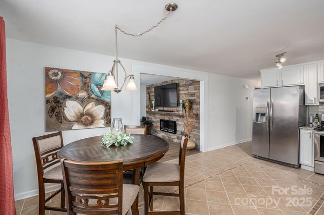 164 8th Avenue SW, Conover, NC 28613