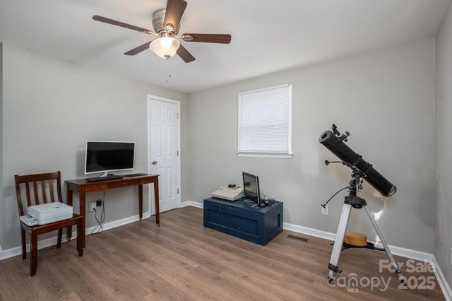 164 8th Avenue SW, Conover, NC 28613