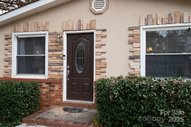 164 8th Avenue SW, Conover, NC 28613