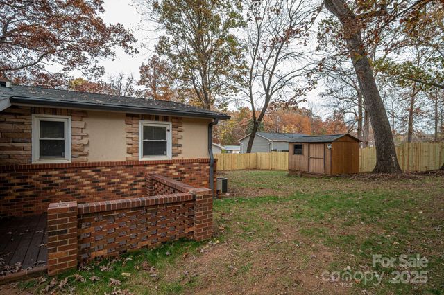 164 8th Avenue SW, Conover, NC 28613