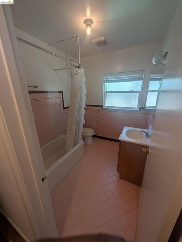 2353 83Rd Ave, Oakland, CA 94605