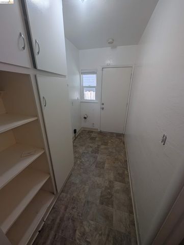 2353 83Rd Ave, Oakland, CA 94605