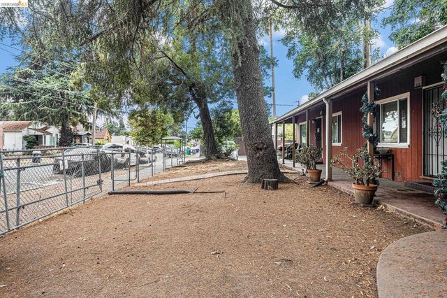 2353 83Rd Ave, Oakland, CA 94605