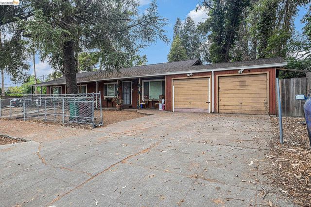 2353 83Rd Ave, Oakland, CA 94605