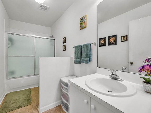 6887 Willow Creek Run, Lake Worth, FL 33463