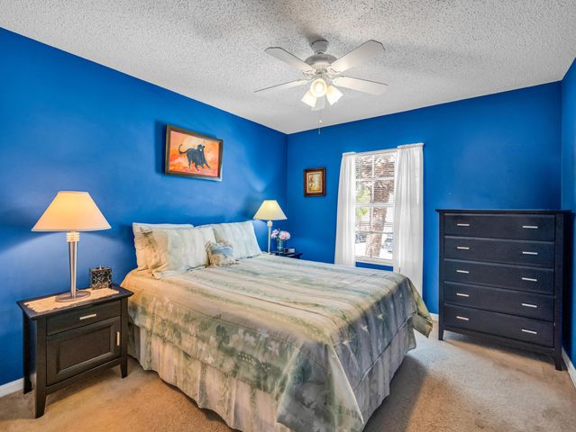 6887 Willow Creek Run, Lake Worth, FL 33463