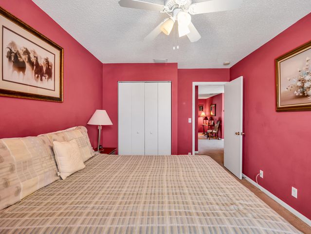 6887 Willow Creek Run, Lake Worth, FL 33463