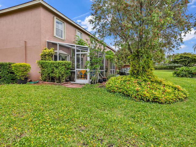 6887 Willow Creek Run, Lake Worth, FL 33463
