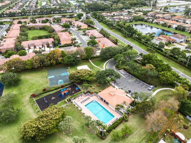 6887 Willow Creek Run, Lake Worth, FL 33463