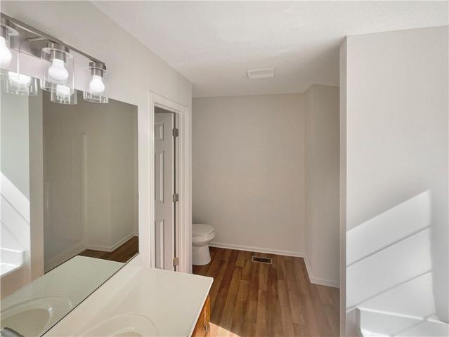 180 Honeysuckle SE Drive, Calhoun, GA 30701