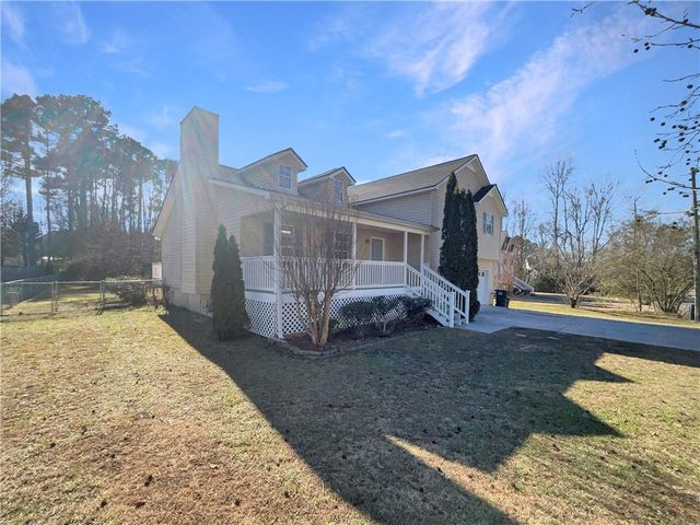 180 Honeysuckle SE Drive, Calhoun, GA 30701