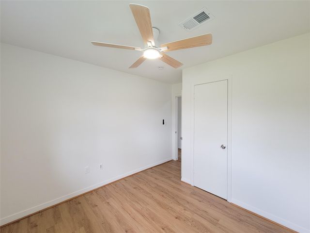 2605 W Dumble Street, Alvin, TX 77511