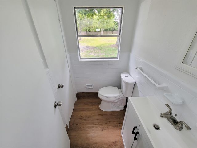 2605 W Dumble Street, Alvin, TX 77511