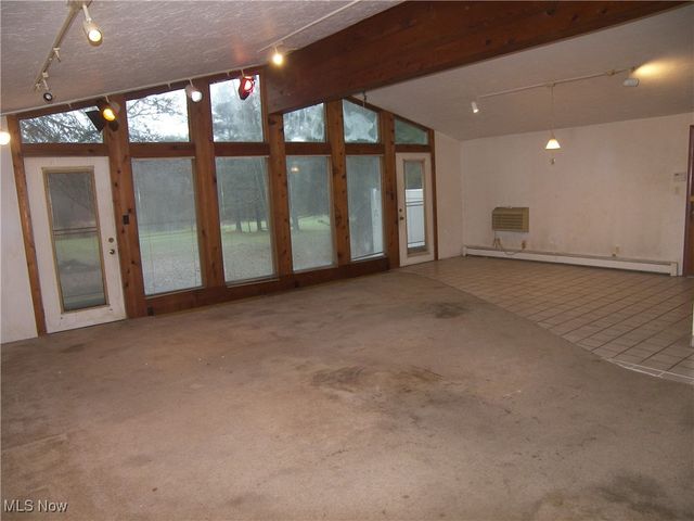 13717 Caves Road, Novelty, OH 44072