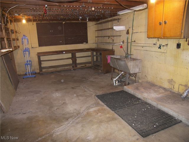 13717 Caves Road, Novelty, OH 44072