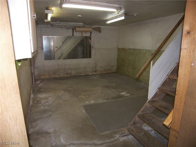 13717 Caves Road, Novelty, OH 44072