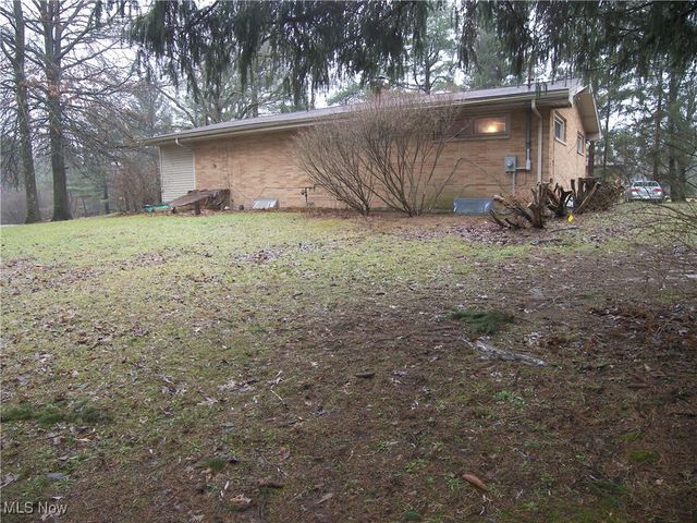 13717 Caves Road, Novelty, OH 44072