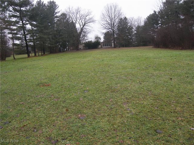 13717 Caves Road, Novelty, OH 44072