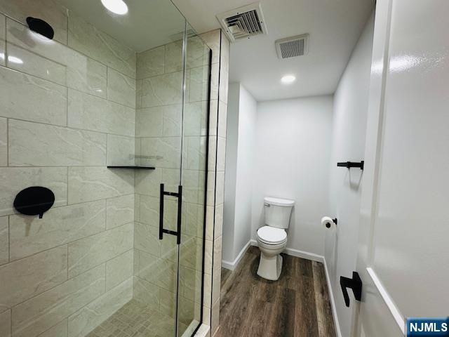 1 W Columbia Avenue 1, Palisades Park, NJ 07650