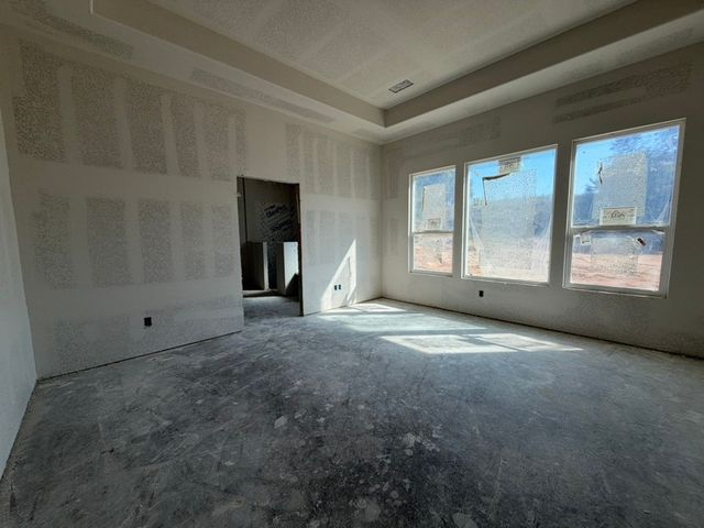 121 Oak Grove Way, Springtown, TX 76082