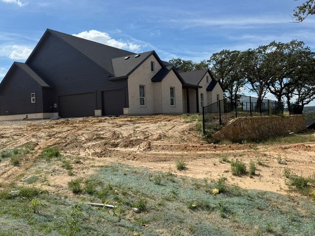 121 Oak Grove Way, Springtown, TX 76082