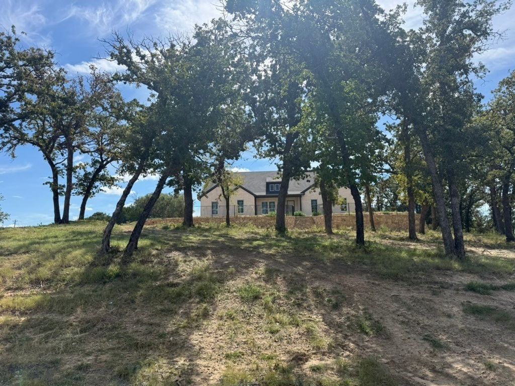 121 Oak Grove Way, Springtown, TX 76082 — photo 3