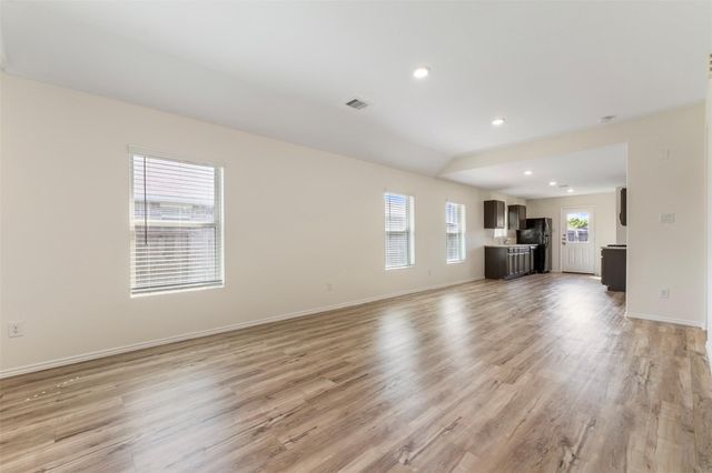 8635 Wooster Trails Drive, Baytown, TX 77521