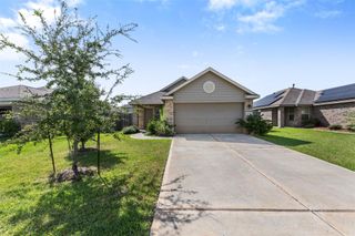 8635 Wooster Trails Drive, Baytown, TX 77521
