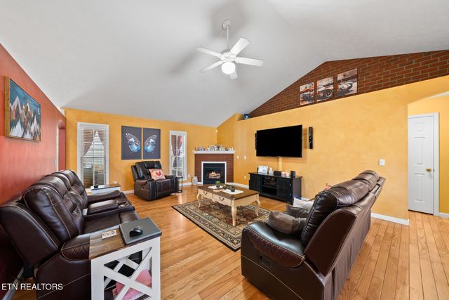 112 Dove Drive, Crossville, TN 38555