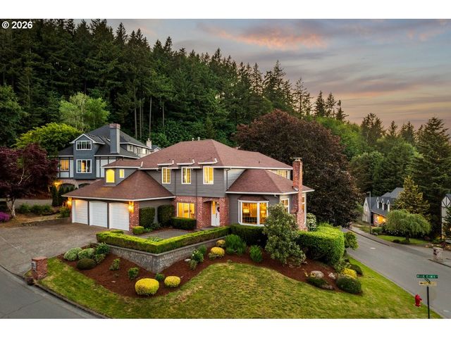 2055 RIDGE POINTE Dr, Lake Oswego, OR 97034