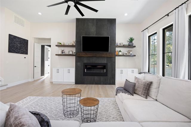 5414 Forest Cove Drive, Dickinson, TX 77539