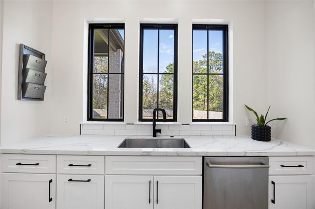 5414 Forest Cove Drive, Dickinson, TX 77539