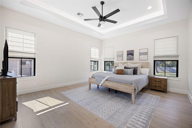 5414 Forest Cove Drive, Dickinson, TX 77539