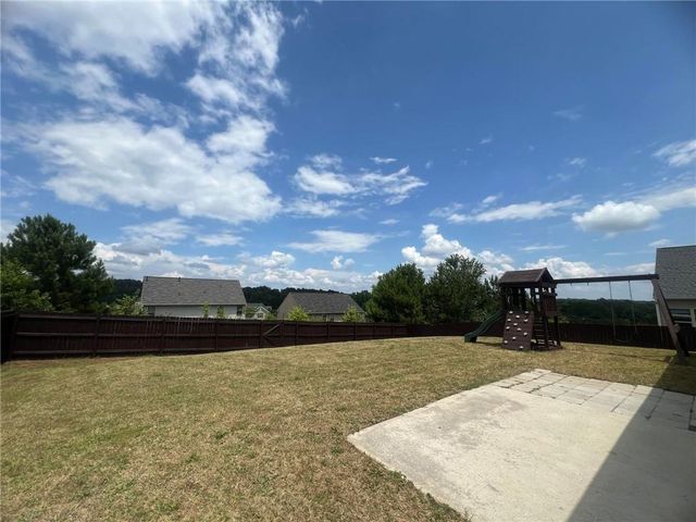 1053 Sutherland Drive, Winder, GA 30680