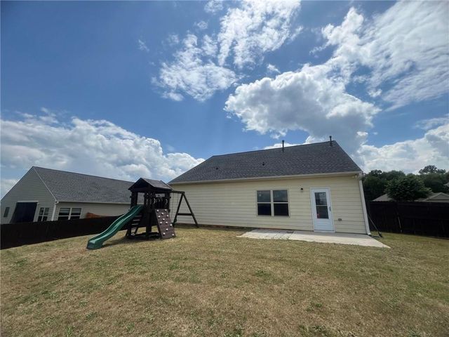 1053 Sutherland Drive, Winder, GA 30680