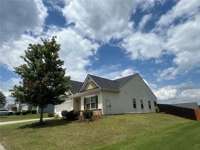 1053 Sutherland Drive, Winder, GA 30680