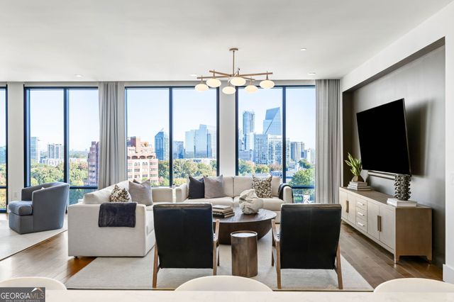 3107 Peachtree Road NE 1402, Atlanta, GA 30305