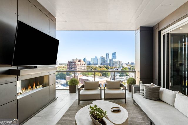 3107 Peachtree Road NE 1402, Atlanta, GA 30305