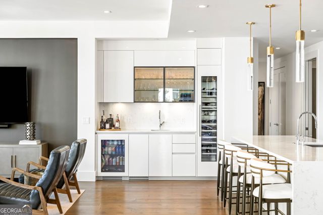 3107 Peachtree Road NE 1402, Atlanta, GA 30305