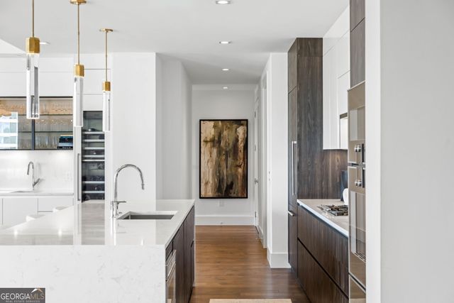 3107 Peachtree Road NE 1402, Atlanta, GA 30305