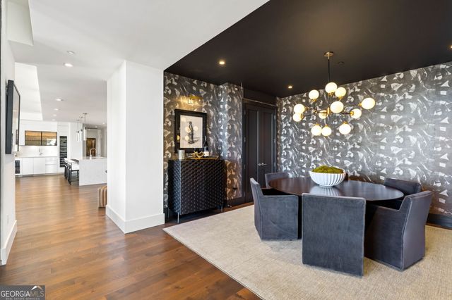 3107 Peachtree Road NE 1402, Atlanta, GA 30305