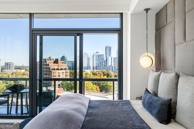 3107 Peachtree Road NE 1402, Atlanta, GA 30305