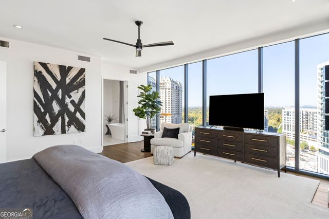 3107 Peachtree Road NE 1402, Atlanta, GA 30305