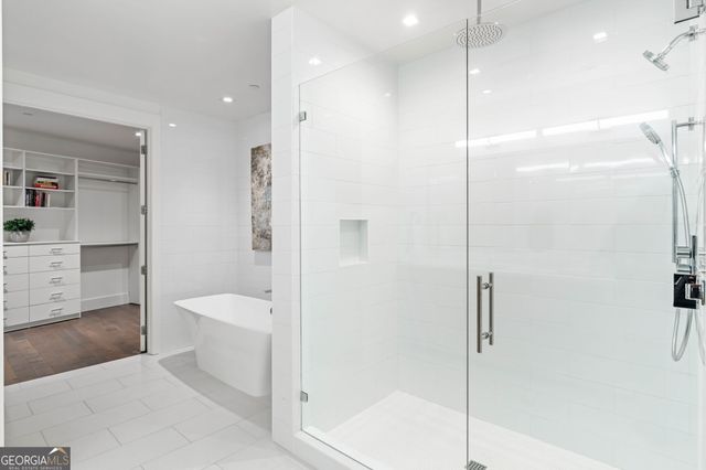 3107 Peachtree Road NE 1402, Atlanta, GA 30305