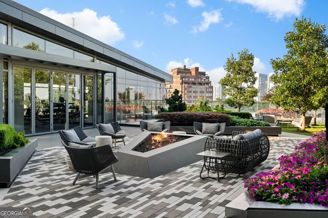 3107 Peachtree Road NE 1402, Atlanta, GA 30305